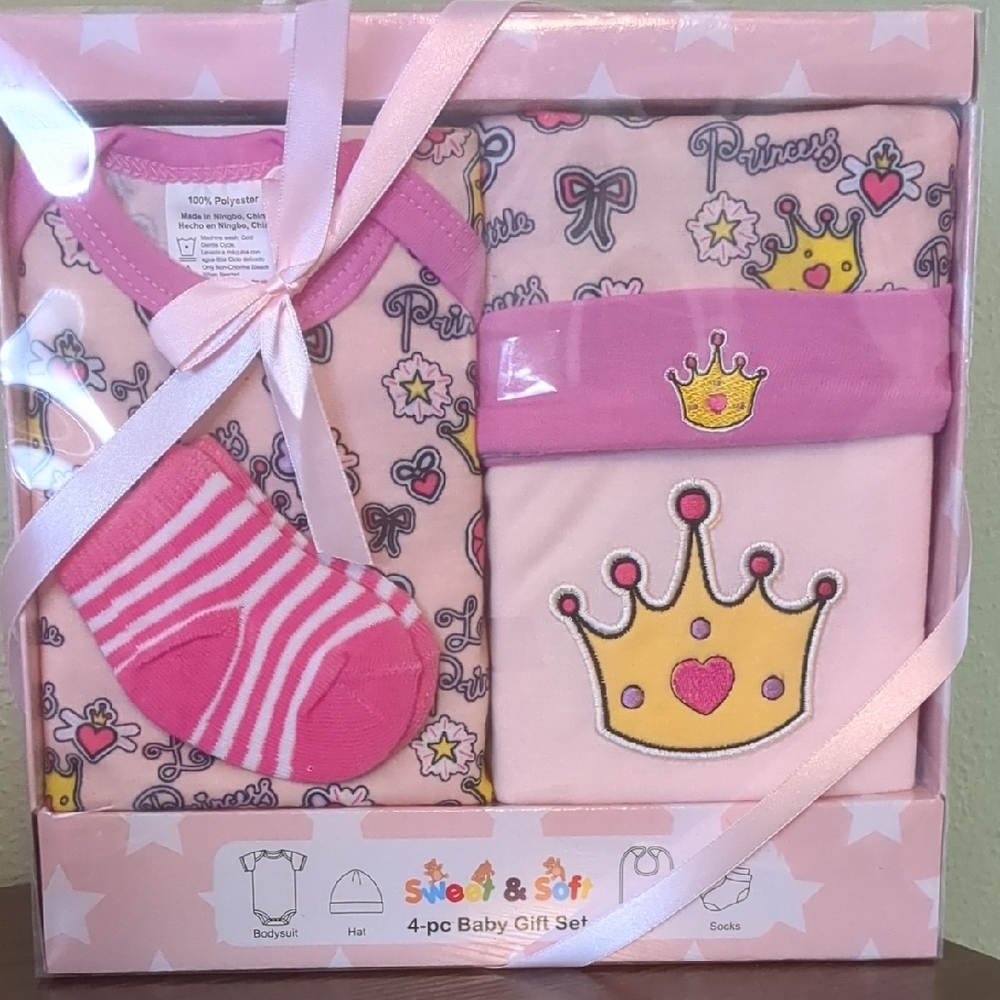 LAST CHANCE! Pink Princess Baby Gift Set